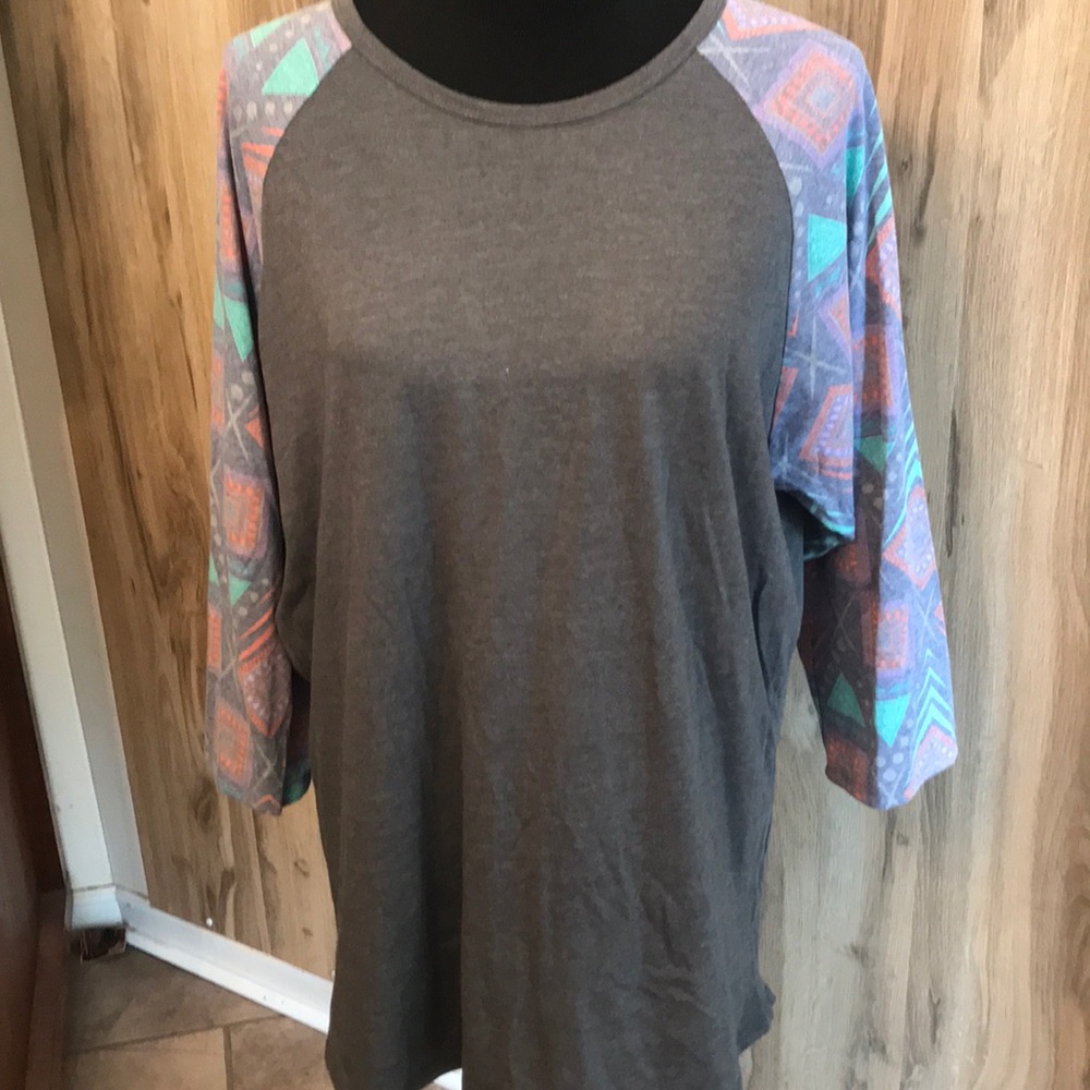 LuLaRoe Randy 3/4 Top